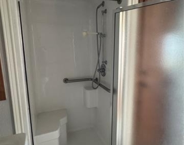 503 N Washington Street - Photo Thumbnail 20
