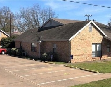 503 N Washington Street - Photo Thumbnail 1