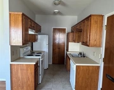 503 N Washington Street - Photo Thumbnail 9