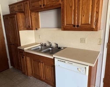 503 N Washington Street - Photo Thumbnail 12