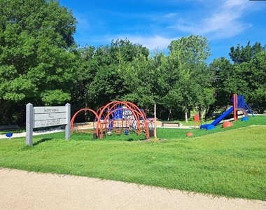 313 Georgetown Drive - Photo Thumbnail 11