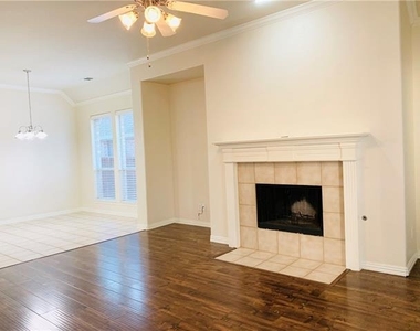1505 Somerset Drive - Photo Thumbnail 6