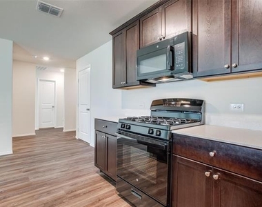 1809 River Crossing Drive - Photo Thumbnail 9