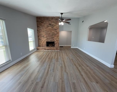 8917 Vernon Drive - Photo Thumbnail 1