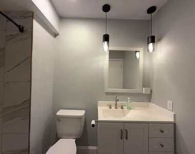 8917 Vernon Drive - Photo Thumbnail 18