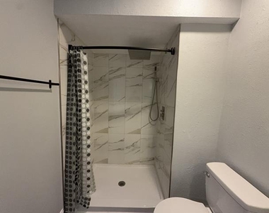8917 Vernon Drive - Photo Thumbnail 17