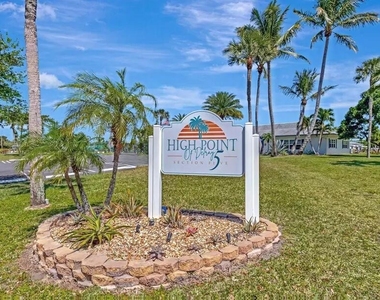 1155 S Drive Circle - Photo Thumbnail 19