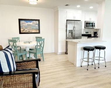 1155 S Drive Circle - Photo Thumbnail 6
