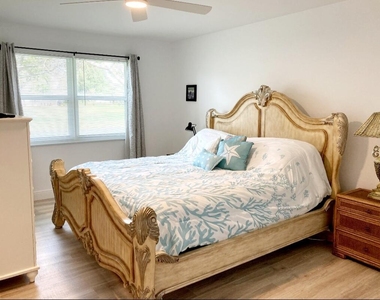 1155 S Drive Circle - Photo Thumbnail 18