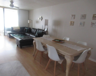 2841 Somerset Drive - Photo Thumbnail 7