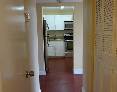 6050 Nw 64th Avenue - Photo Thumbnail 3