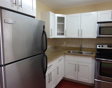 6050 Nw 64th Avenue - Photo Thumbnail 1