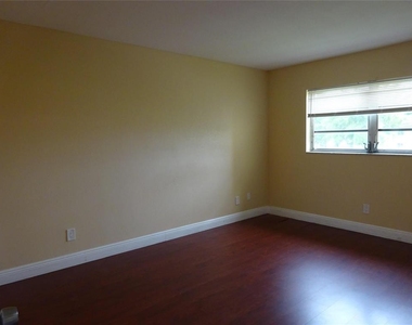 6050 Nw 64th Avenue - Photo Thumbnail 11