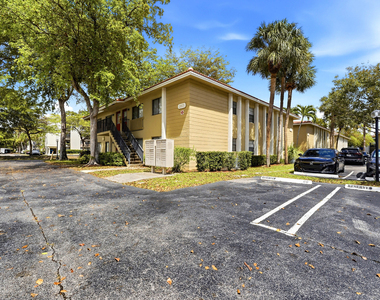 2671 Riverside Drive - Photo Thumbnail 23
