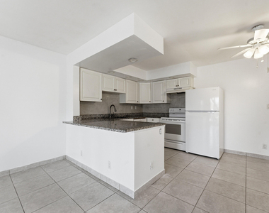 2671 Riverside Drive - Photo Thumbnail 6