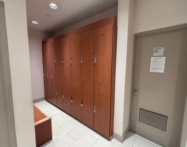 235 East 40th Street - Photo Thumbnail 13