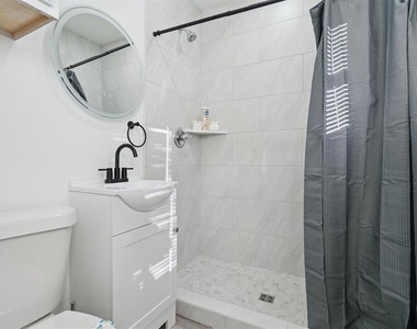 1200 Ne 17th Street - Photo Thumbnail 27