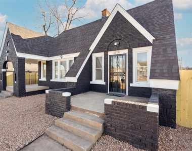 1200 Ne 17th Street - Photo Thumbnail 1