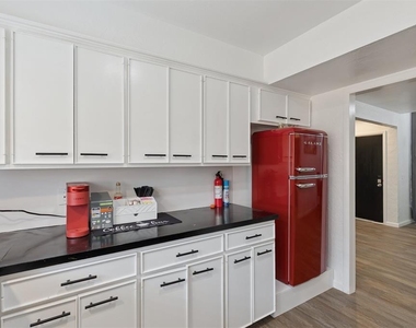 12508 Green Valley Drive - Photo Thumbnail 14