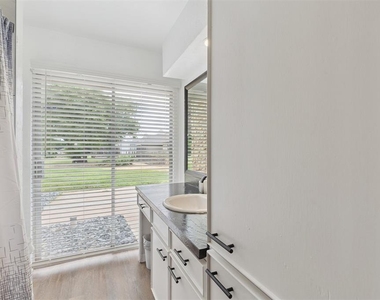 12508 Green Valley Drive - Photo Thumbnail 23