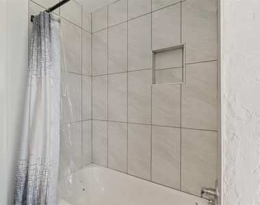 12508 Green Valley Drive - Photo Thumbnail 25