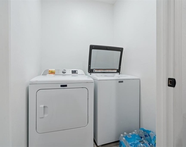 1200 Ne 17th Street - Photo Thumbnail 23