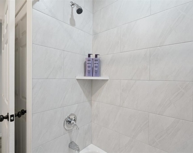 1200 Ne 17th Street - Photo Thumbnail 22