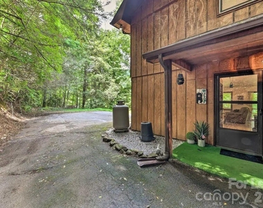106 Sage Court - Photo Thumbnail 12