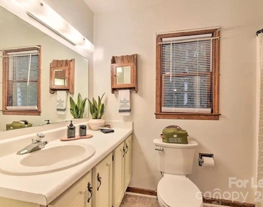 106 Sage Court - Photo Thumbnail 4