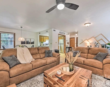 106 Sage Court - Photo Thumbnail 2
