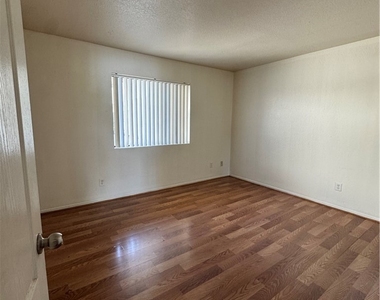 14610 Delano - Photo Thumbnail 4