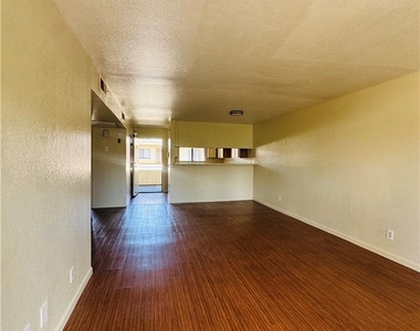 14610 Delano - Photo Thumbnail 5