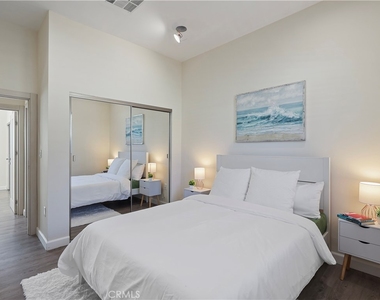15803 Chatsworth Street - Photo Thumbnail 28