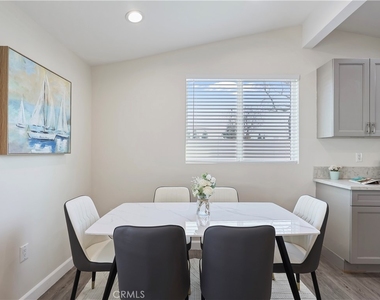 15803 Chatsworth Street - Photo Thumbnail 11