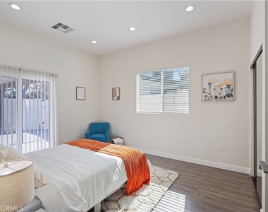 15803 Chatsworth Street - Photo Thumbnail 15