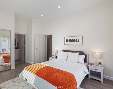 15803 Chatsworth Street - Photo Thumbnail 17