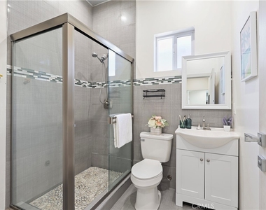 15803 Chatsworth Street - Photo Thumbnail 26