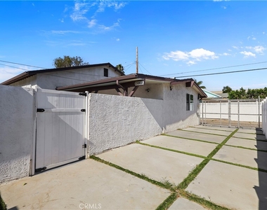 15803 Chatsworth Street - Photo Thumbnail 5