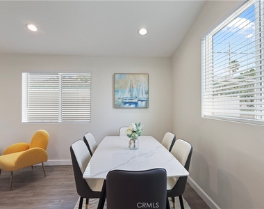 15803 Chatsworth Street - Photo Thumbnail 12