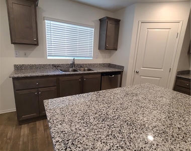 30540 Altima Court - Photo Thumbnail 7