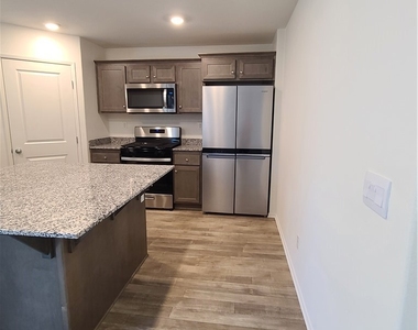 30540 Altima Court - Photo Thumbnail 3