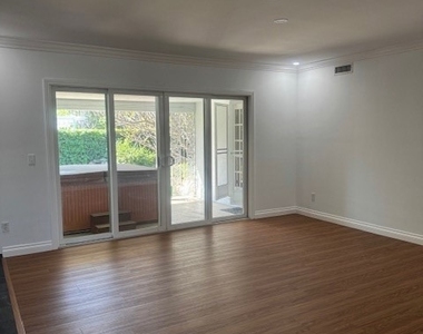 1200 W Rowan - Photo Thumbnail 11