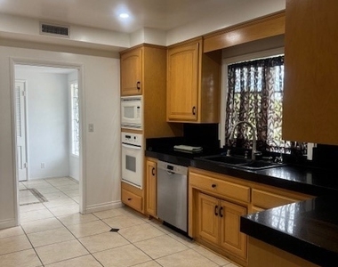 1200 W Rowan - Photo Thumbnail 18