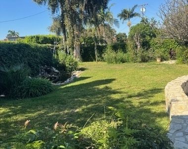 1200 W Rowan - Photo Thumbnail 2