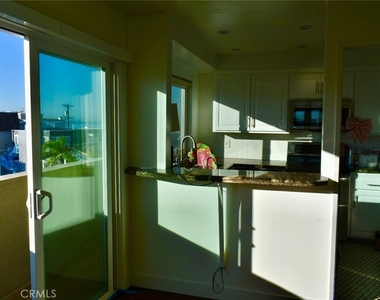 6400 Pacific - Photo Thumbnail 33