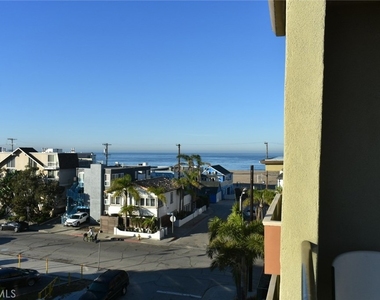 6400 Pacific - Photo Thumbnail 24