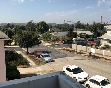 2018 S Longwood Avenue - Photo Thumbnail 18
