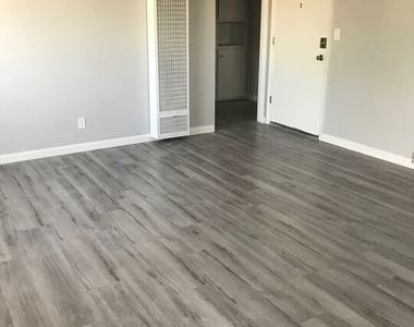 2018 S Longwood Avenue - Photo Thumbnail 7