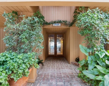 26642 Latigo Shore Drive - Photo Thumbnail 4