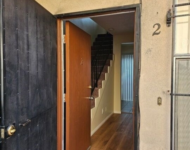 1855 S Victoria Avenue - Photo Thumbnail 20